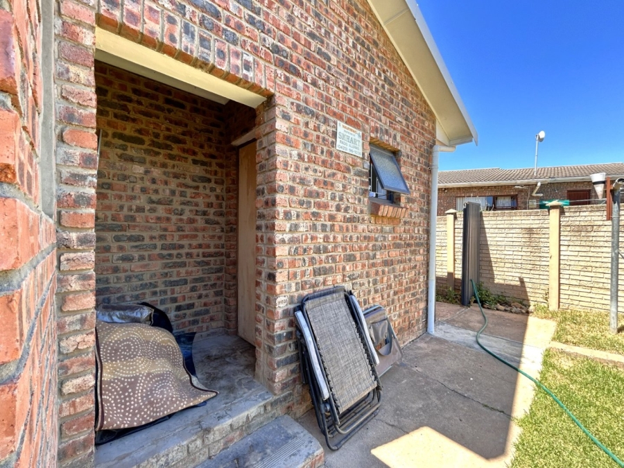 3 Bedroom Property for Sale in Wavecrest Eastern Cape